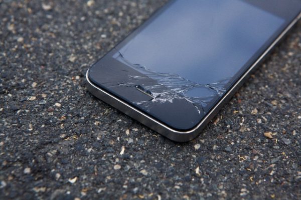 Lohnt sich eine Versicherung fürs Handy?