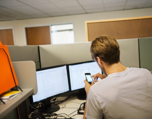 Internetnutzung am Arbeitsplatz: Kontrolle ist erlaubt