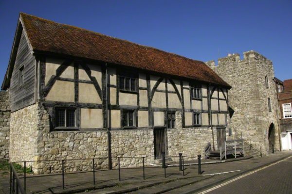 Denkmalgeschützte Immobilie: Das sollten Sie wissen