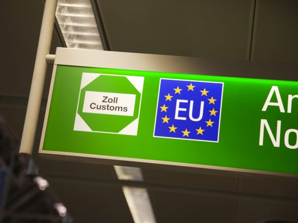 Sicher durch den Urlaub: Zollberatung per App