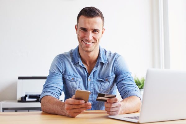 Mit der Kreditkarte sicher im Internet einkaufen
